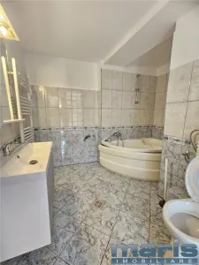 Casa 4 camere, S 110 mp Centru cu panouri pretabil servicii, birouri. - foto 9