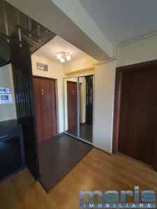Apartament 4 camere 113 mp pe 2 nivele Tudor cu parcare acoperita. - foto 5