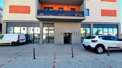 Spatiu comercial de inchiriat , bloc nou, zona Mehala - foto 3