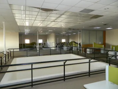 Spatii  birouri open space , 800 -1000  mp,  zona Complex - foto 4