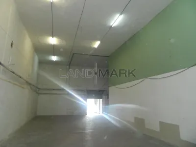 Spatiu de depozitare / vanzare en gros, 320 mp langa IULIUS MALL - Timisoara