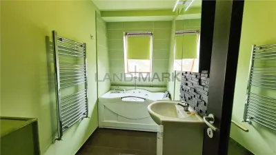 De inchiriat apartament 3 camere in vila zona Favorit-Circumvalatiunii - foto 8
