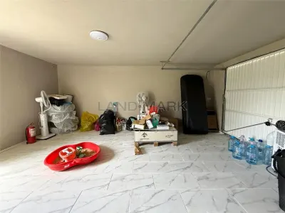 CASA individuala cu garaj, 5 camere, 3 bai Dumbravita zona lac Macilor - foto 9