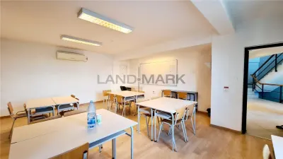 EXCLUSIVITATE! Cladire moderna de birouri, zona semicentrala - foto 8