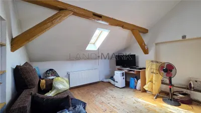 COMISION 0% CASA VECHE CU TEREN STR PREYER IOSEFIN - foto 4