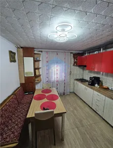 Apartamente 3 camere, Intre Lacuri - foto 5