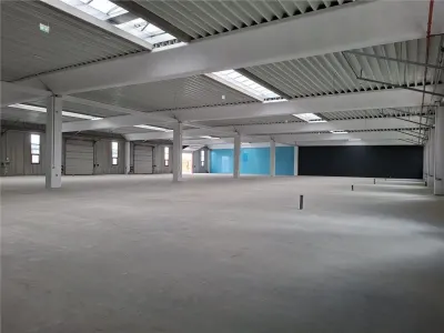 Hala din beton, 3600 mp, ISU, 12 porti TIR, unica in jud. IF - foto 4