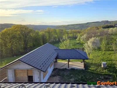 Vila  cu suprafata de 588mp si1600mp teren langa Pascani - foto 3