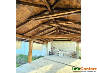 Vila  cu suprafata de 588mp si1600mp teren langa Pascani - foto 10