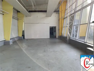 Hala stradala Voluntari - foto 1