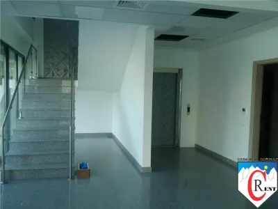 Hală dedicată pentru depozitare produse farmaceutice - foto 18