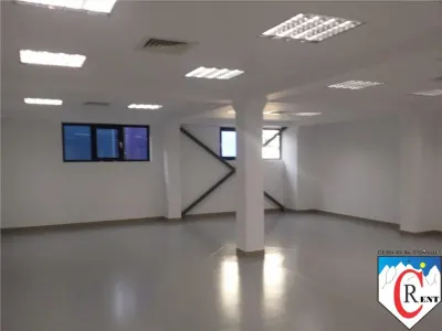 Hală dedicată pentru depozitare produse farmaceutice - foto 20