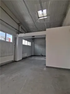 Spatiu ideal depozitare su 150mp - foto 4