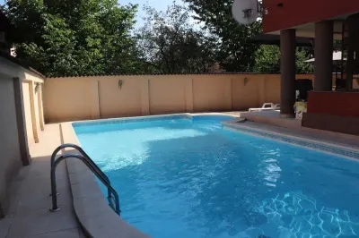 Vila piscina Pipera - foto 1