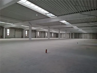 Hala 4200 mp beton,14 porti acces, dezvoltator - foto 13