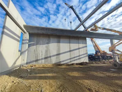 Nou !!! Hala 1200 mp, din structura beton armat/pereti din prefabricate, in Magurele, la sosea asfaltata, aproape centura ; cu personalizare fluxuri/instalatii la cerere, pe baza de comanda ferma; fin - foto 13