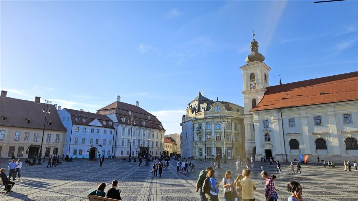 Apartament situat la etajul 1 in Piata Mare - Sibiu