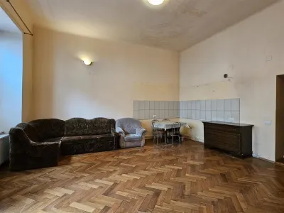Apartament situat la etajul 1 in Piata Mare - foto 4