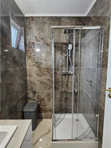 Casa spatioasa cu 3 apartamente de vanzare in Sibiu - foto 5