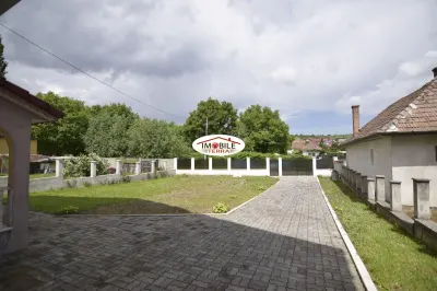 Casa spatioasa de vanzare in Cisnadie - foto 2