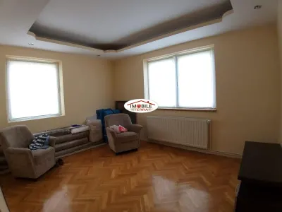 Casa spatioasa de vanzare in Cisnadie - foto 14
