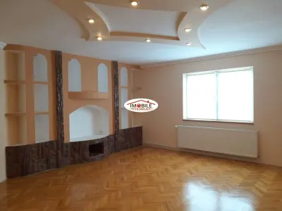 Casa spatioasa de vanzare in Cisnadie - foto 7