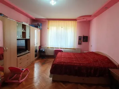 Casa cu spatiu comercial de vanzare in Sibiu - foto 3
