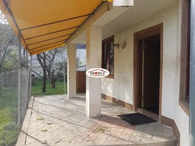Casa de inchiriat pentru locuit sau firma pe Cl. Dumbravii - foto 11