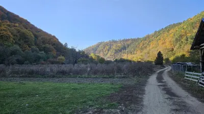 Gradina intravilan in Marginimea Sibiului sat Gales - Saliste