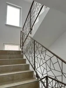 Casa pretabila sediu firma - birouri de inchiriat in Sibiu - foto 9