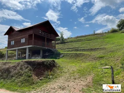 Casa de lemn cu teren de vanzare in Alba Iulia zona Micesti - Alba Iulia