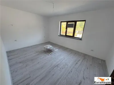 Casa noua de vanzare in Seusa - foto 11