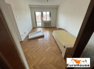 Apartament cu 3 camere de vanzare in Alba Iulia Zona Caroline - Alba Iulia
