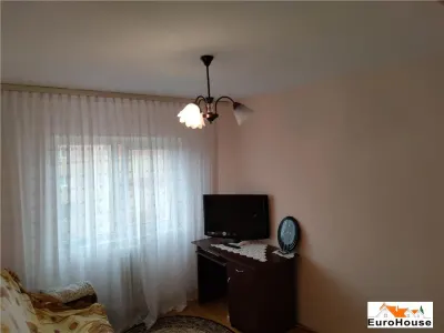Apartament cu 3 camere de vanzare in Alba Iulia. - foto 4
