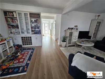 Casa insiruita - colt  de vanzare in Alba Iulia - foto 10