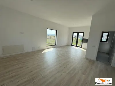 Casa pe un nivel de vanzare in Alba Iulia - foto 9