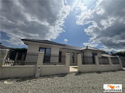Casa pe un nivel de vanzare in Alba Iulia - foto 2
