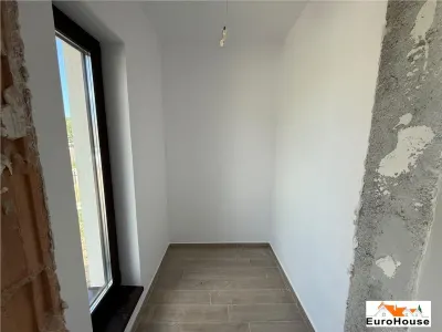 Casa de vanzare pe un nivel in Sard - foto 11