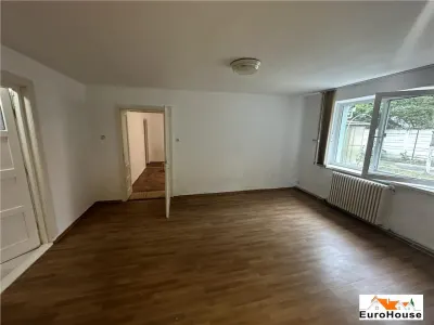 Casa de vanzare zona Centru pretabila pentru birouri - foto 12