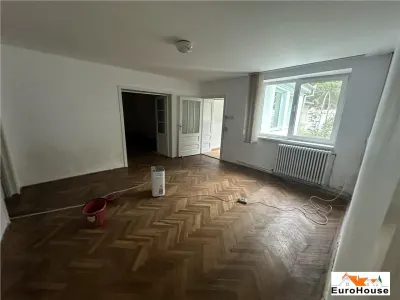 Casa de vanzare zona Centru pretabila pentru birouri - foto 17