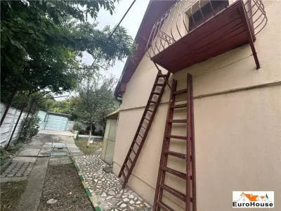 Casa de vanzare zona Centru pretabila pentru birouri - foto 4