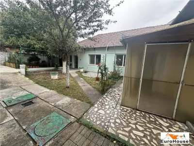 Casa de vanzare zona Centru pretabila pentru birouri - foto 5