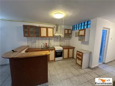 Casa de vanzare zona Centru pretabila pentru birouri - foto 8