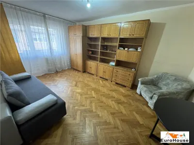 Apartament cu 3 camere de inchiriat in Alba Iulia Cetate - foto 2