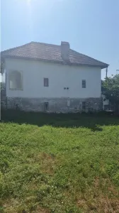 Casă cu teren 3800 mp,situată in com. Berislăvesti - foto 9