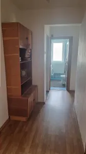 Apartament 3 camere de vanzare - Ostroveni, decomandat, etaj 7/10, 2 băi - foto 3
