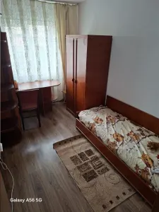 Apartament 3 camere, cu centrala proprie - foto 3