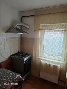 Apartament 3 camere, cu centrala proprie - foto 7