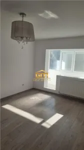 Spațiu comercial de inchiriat in zona centrală - ideal pentru cabinet medical, langă Clinica Papitest sau biroiri - foto 2