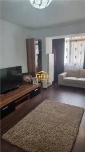 Apartament 3 camere de vanzare - zonă centrală, mobilat și utilat. - foto 2
